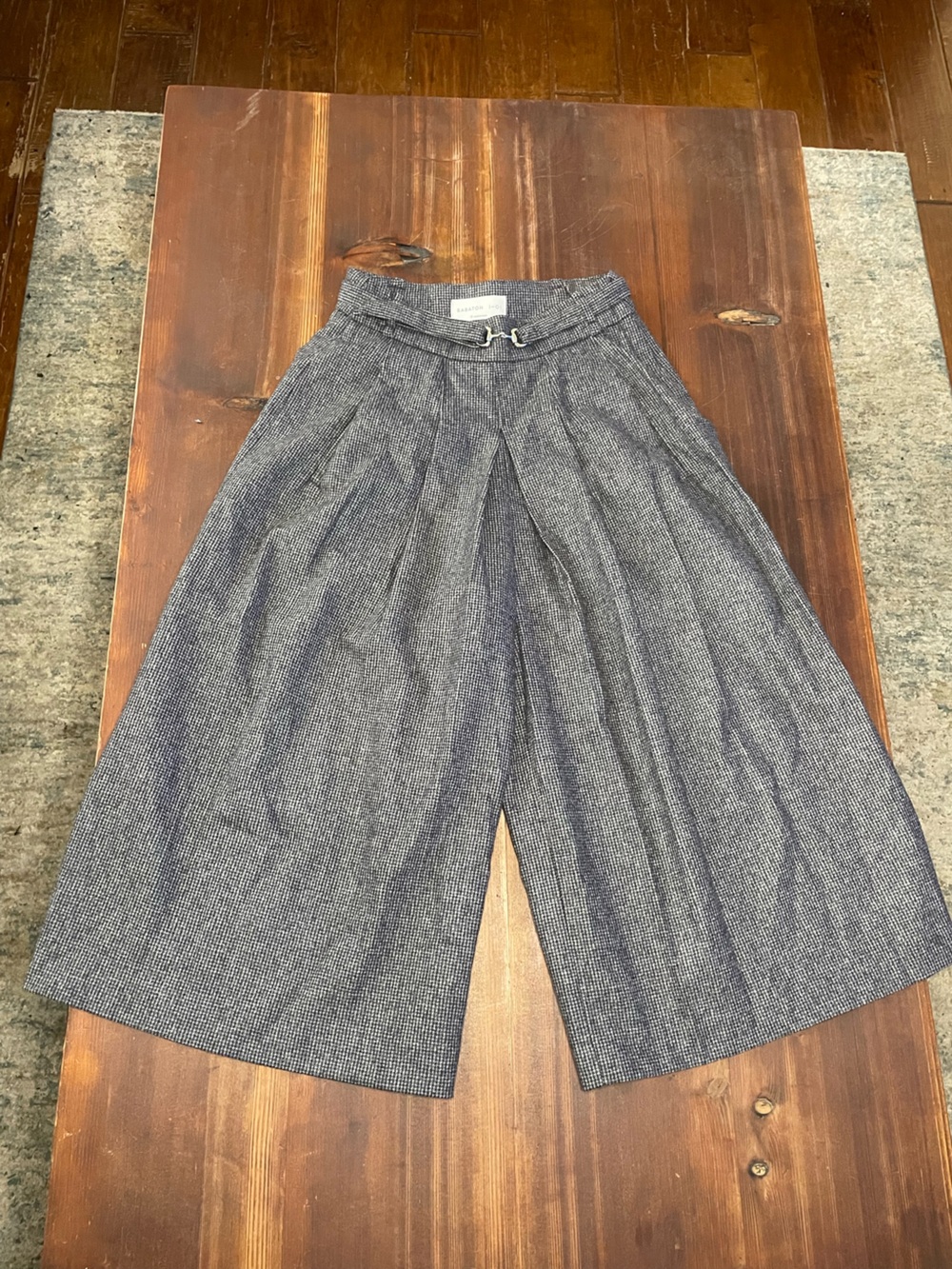 Babaton Wide-Leg Pleated Culottes in Heather Gray